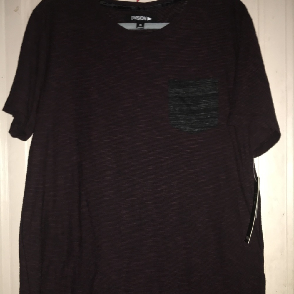 Dvision short sleeve shirt. XL